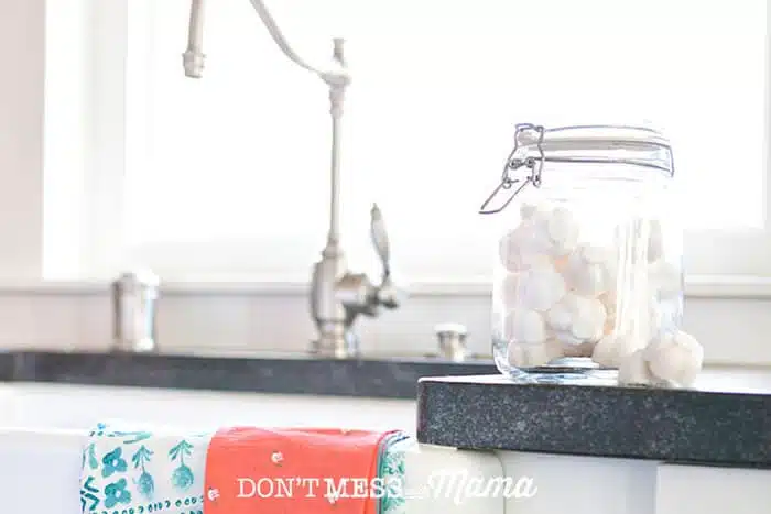 How to Make Your Own Cleaners – 10 DIY Cleaning Recipes
