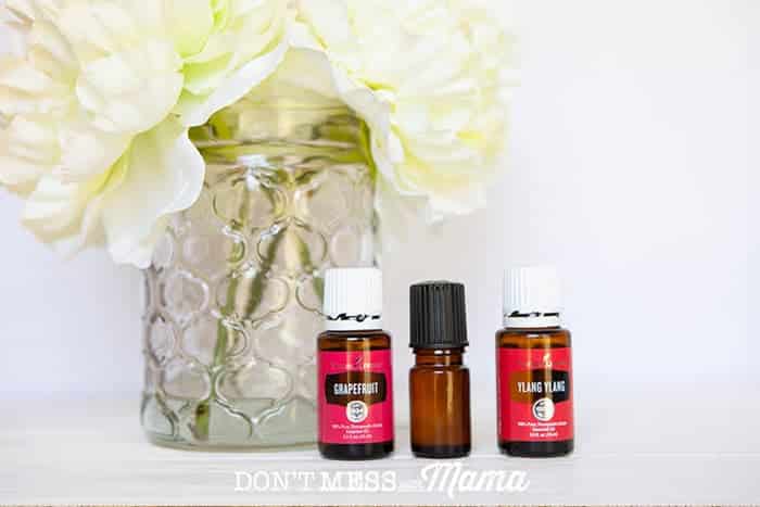10 DIY Mother's Day Gift Ideas - gifts you can make with essential oils - DontMesswithMama.com