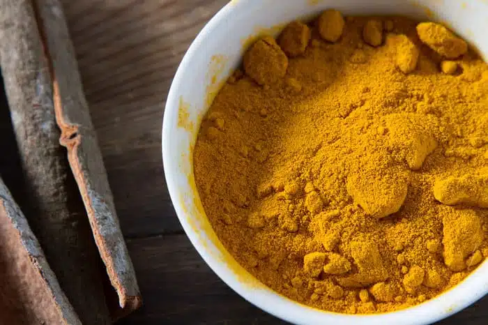 5 Reasons to Eat Tumeric Every Day + Tropical Turmeric Smoothie Recipe
