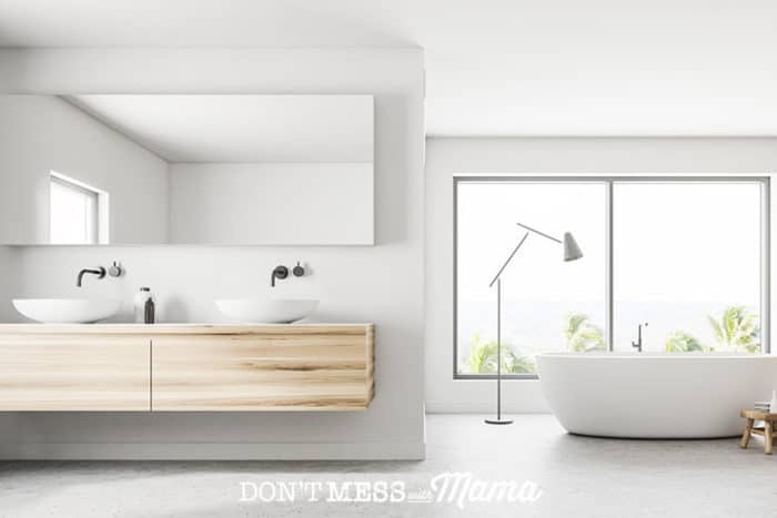 5 Ways to Declutter Your Bathroom - DontMesswithMama.com