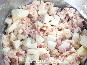 potatoes, clams, arrowroot and cornstarch in a pot