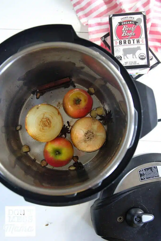 apples ad onions in an instant pot