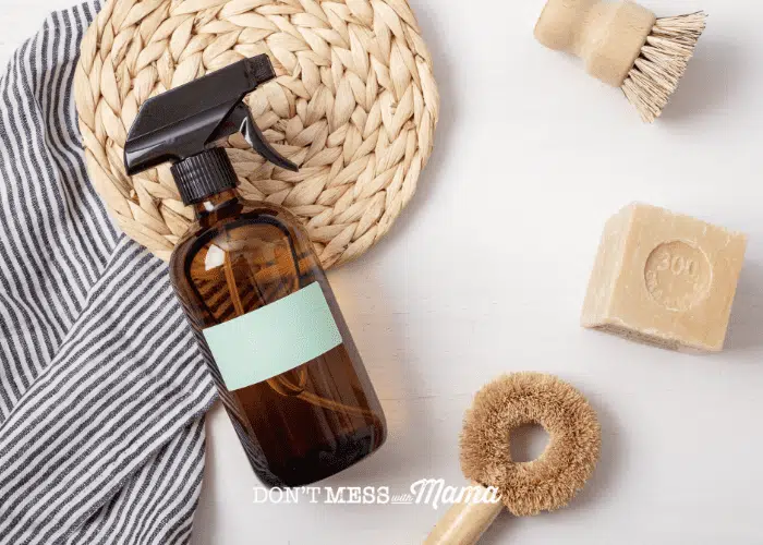 Winter Scented DIY Cleaning Spray