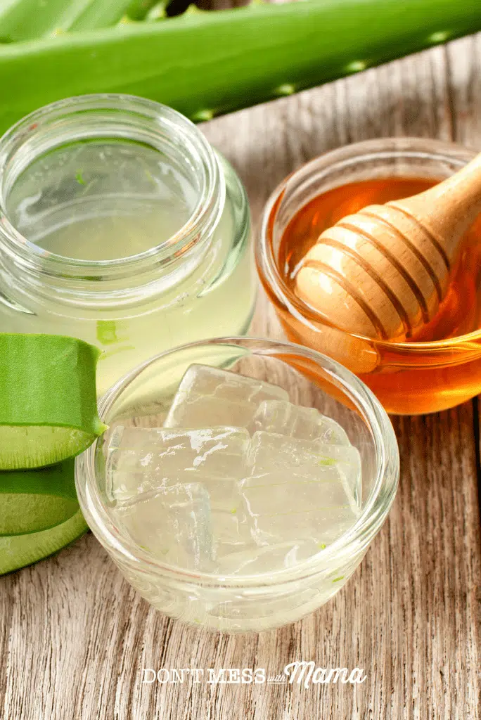 aloe vera gel and honey in small glass bowls